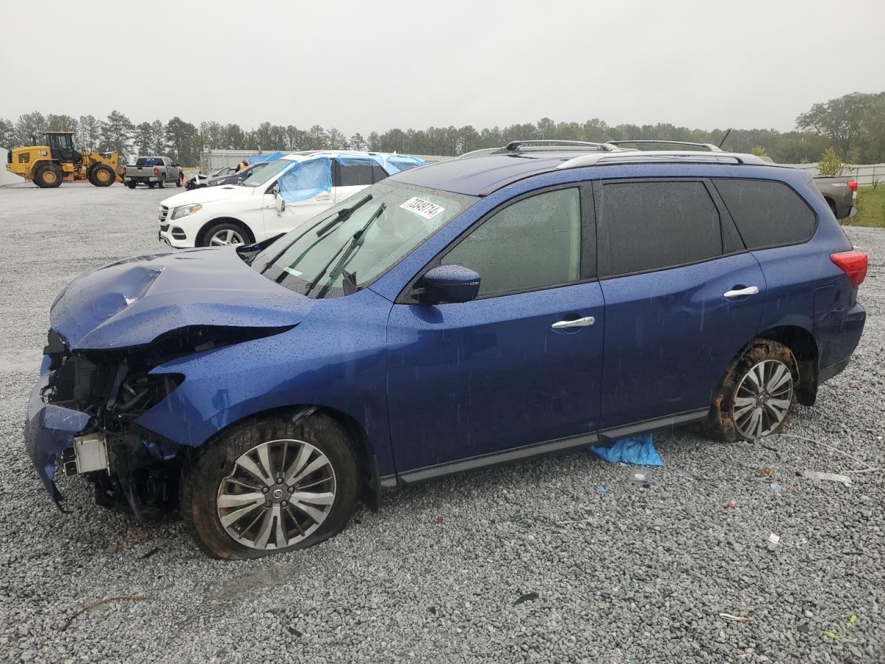 2018 Nissan Pathfinder - Image 1