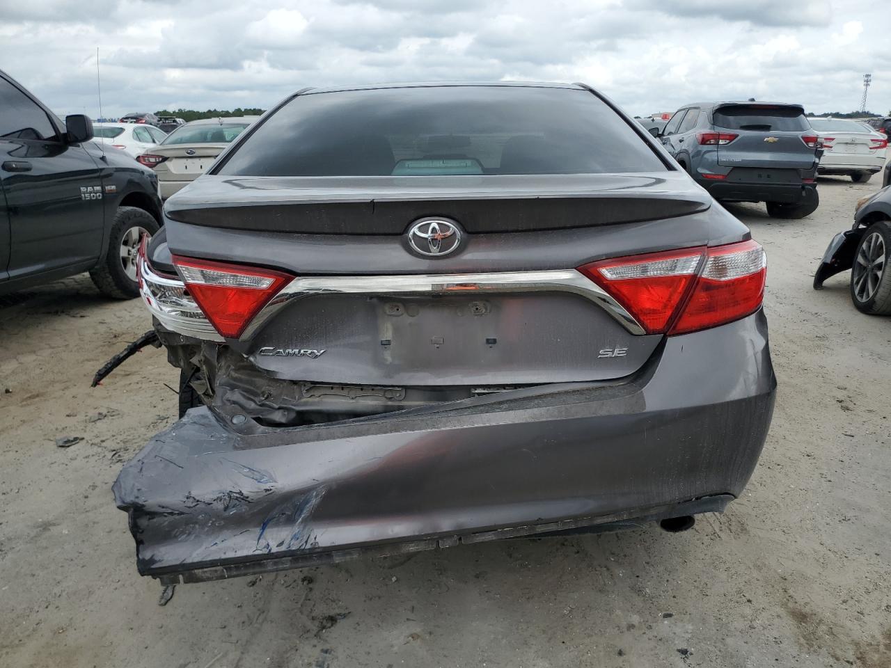 4T1BF1FK9FU013512 2015 Toyota Camry Le