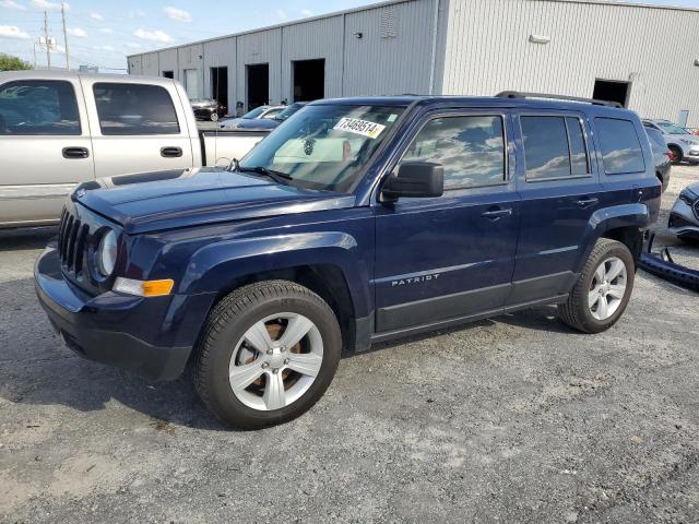  JEEP PATRIOT 2016 Granatowy