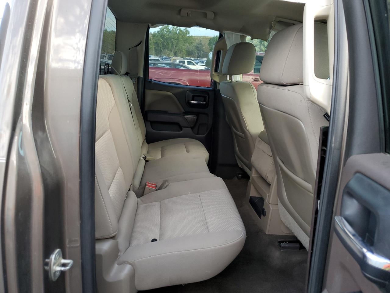 2014 Chevrolet Silverado - Image 10