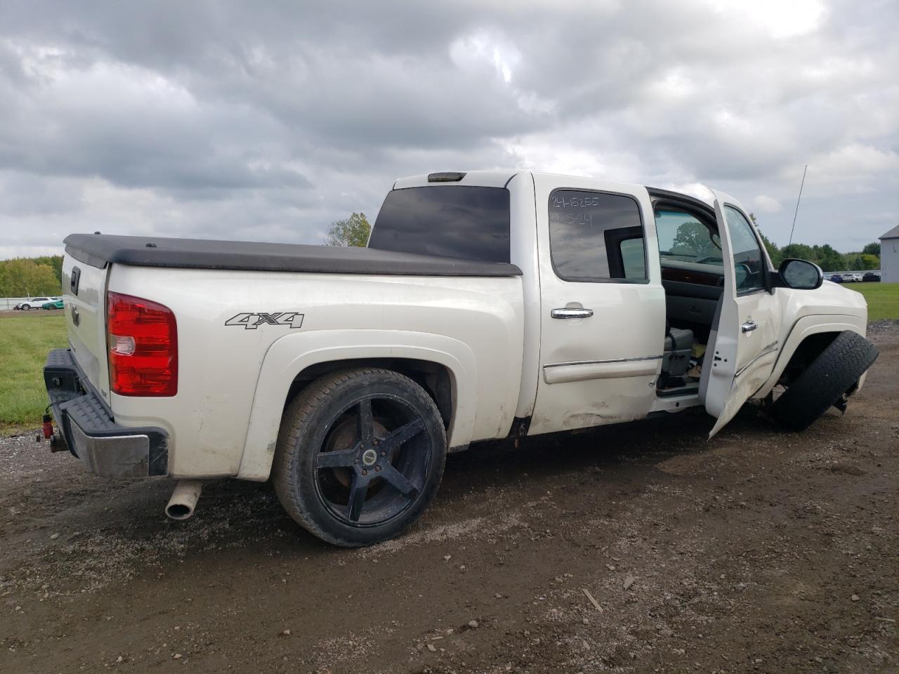 3GCPKTE79CG168526 2012 Chevrolet Silverado K1500 Ltz