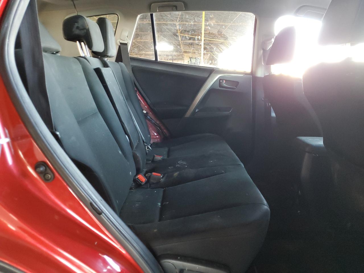 JTMZFREV4HJ113938 2017 Toyota Rav4 Le