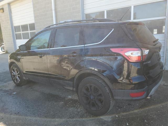  FORD ESCAPE 2017 Czarny