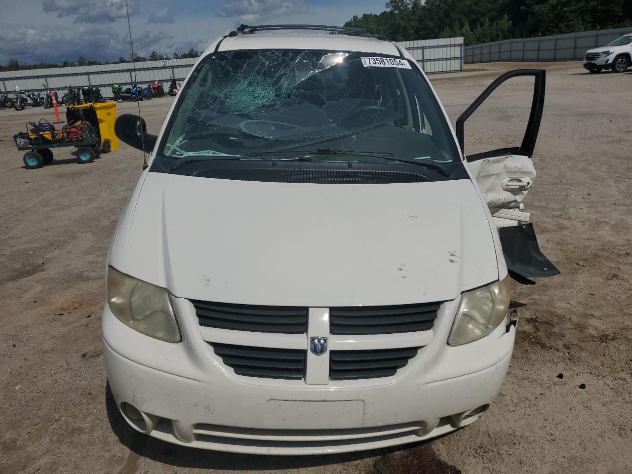 2005 Dodge Caravan - Image 5