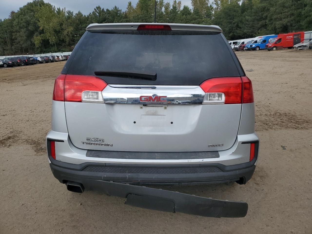 2017 GMC Terrain - Image 6