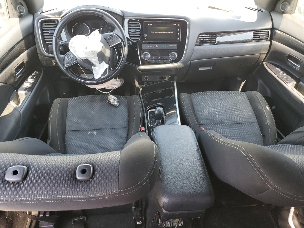 2018 Mitsubishi Outlander - Image 8