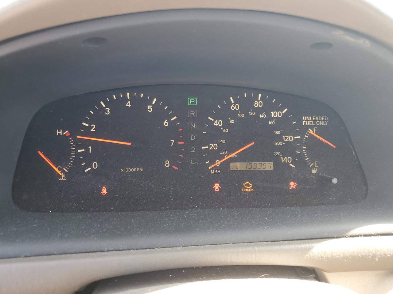 1998 Lexus ES - Image 9