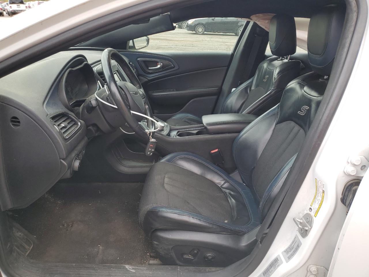 2015 Chrysler 200 S VIN: 1C3CCCBG4FN551483 Lot: 73150304