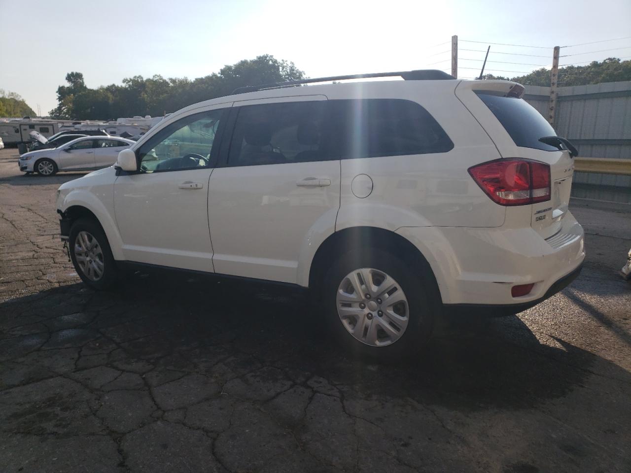 2019 Dodge Journey - Image 2