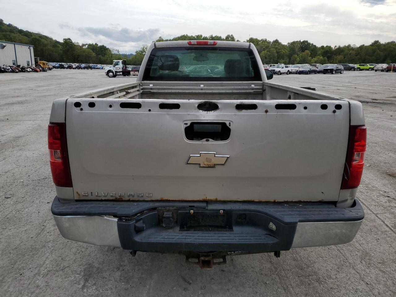 2008 Chevrolet Silverado C1500 VIN: 1GCEC14X18Z133013 Lot: 72063394