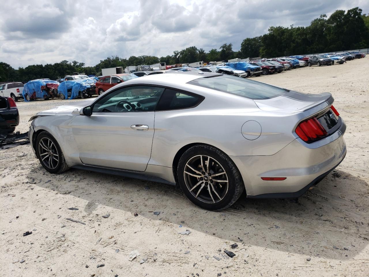 1FA6P8TH9G5227227 2016 FORD MUSTANG - Image 2