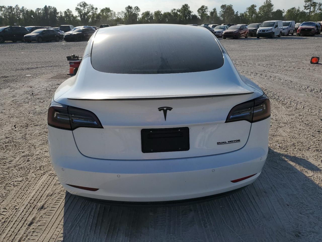 5YJ3E1EB3KF487228 2019 Tesla Model 3