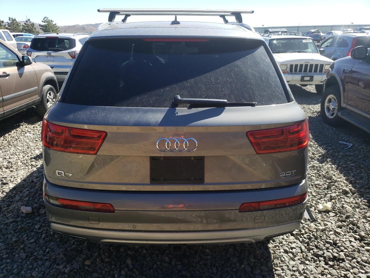 WA1LAAF75HD001292 2017 Audi Q7 Premium Plus