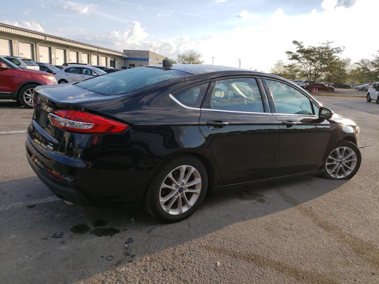 2019 Ford Fusion - Image 3