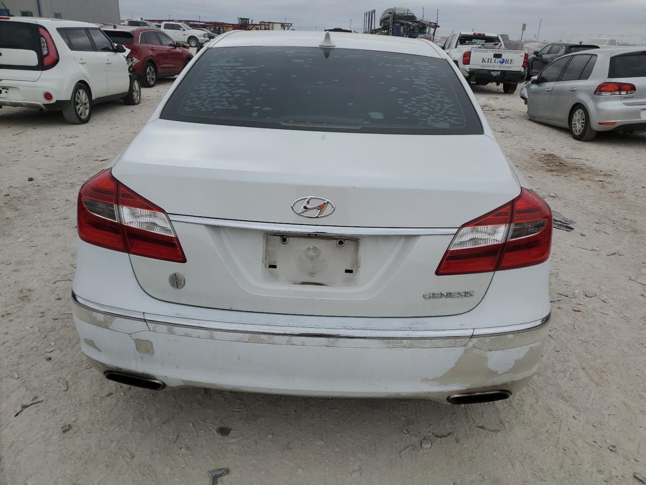 2013 Hyundai Genesis 3.8L VIN: KMHGC4DD4DU253665 Lot: 71469914