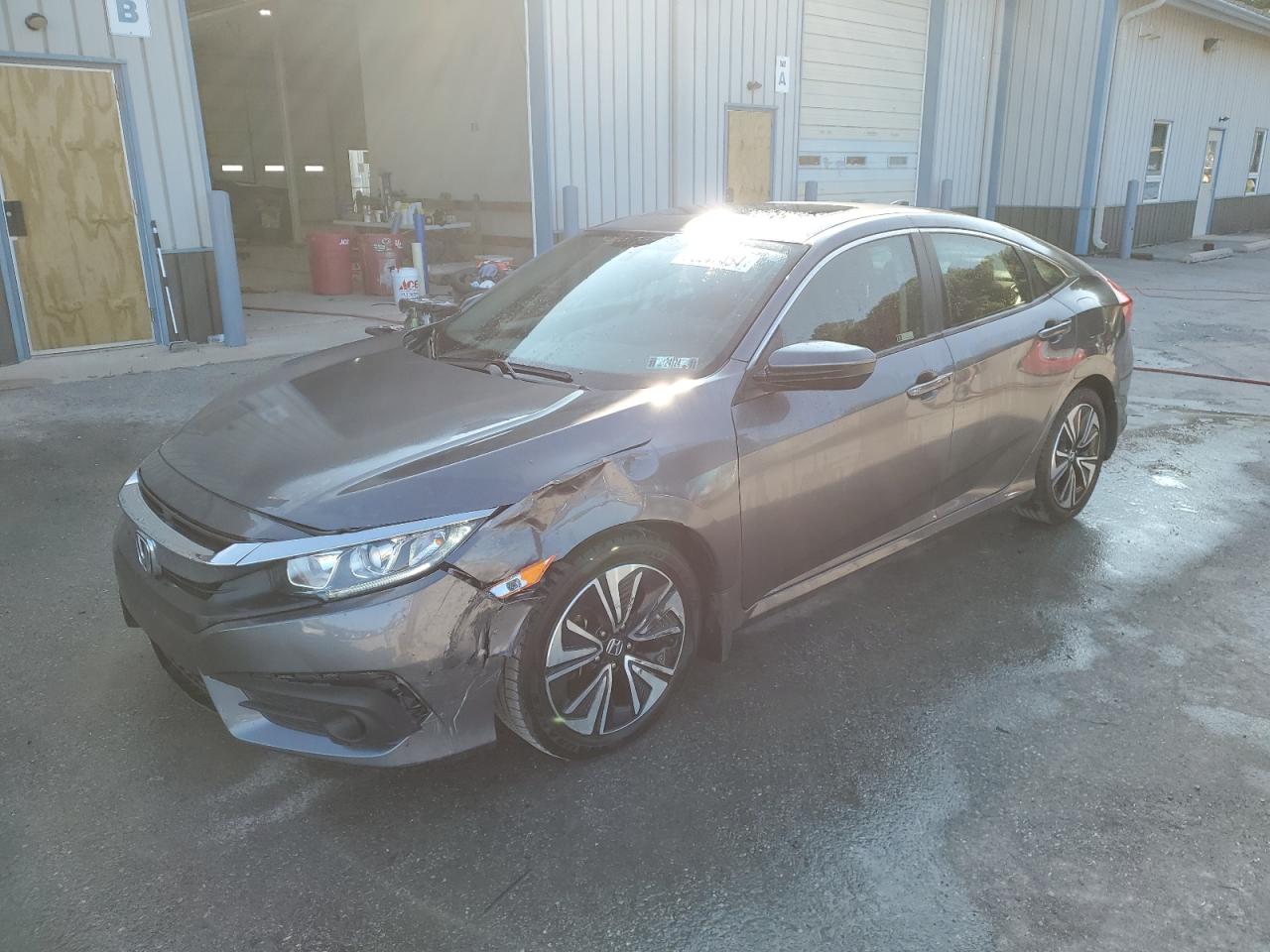 JHMFC1F30JX017624 2018 HONDA CIVIC - Image 1