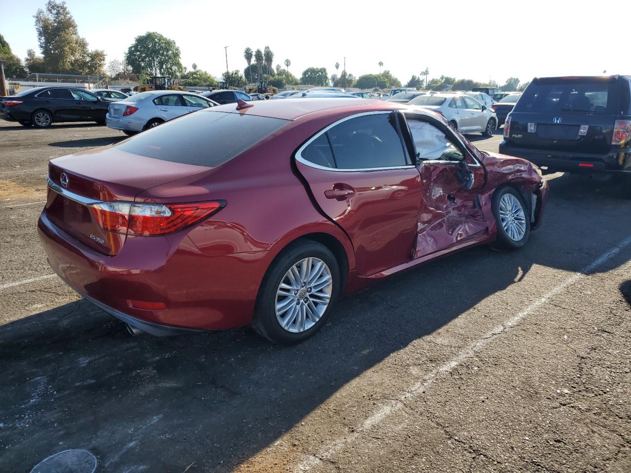 2013 Lexus ES - Image 3