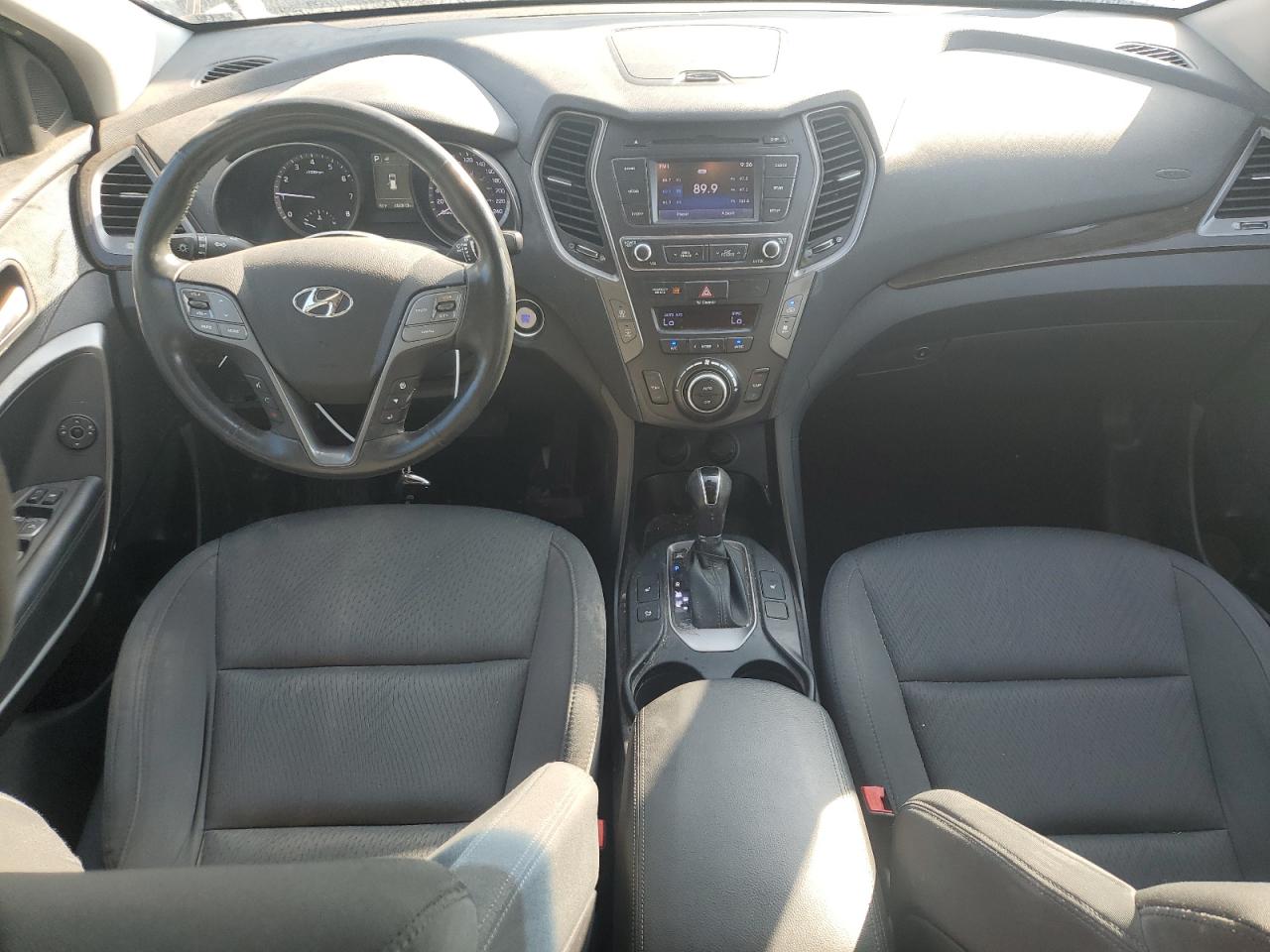 KM8SNDHF0JU266649 2018 Hyundai Santa Fe Se