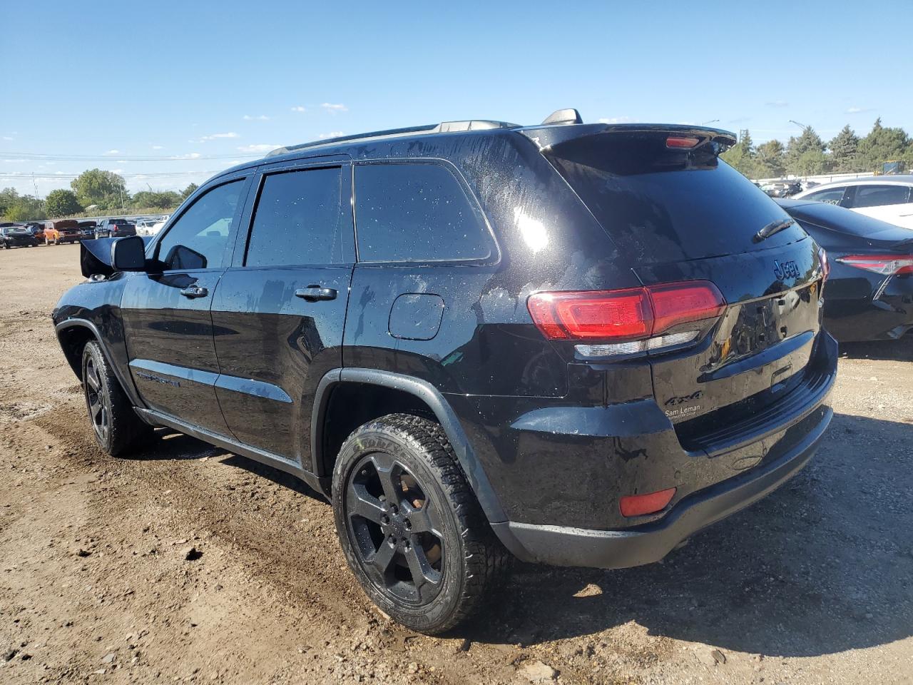 2020 Jeep Grand Cherokee - Image 2