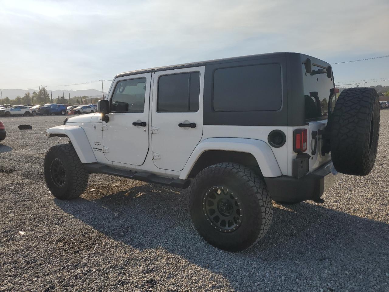 1C4HJWEG2JL923637 2018 JEEP WRANGLER - Image 2