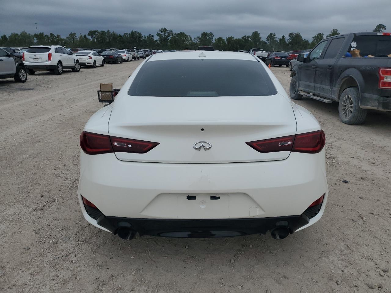 JN1CV7EK0JM200181 2018 Infiniti Q60 Pure