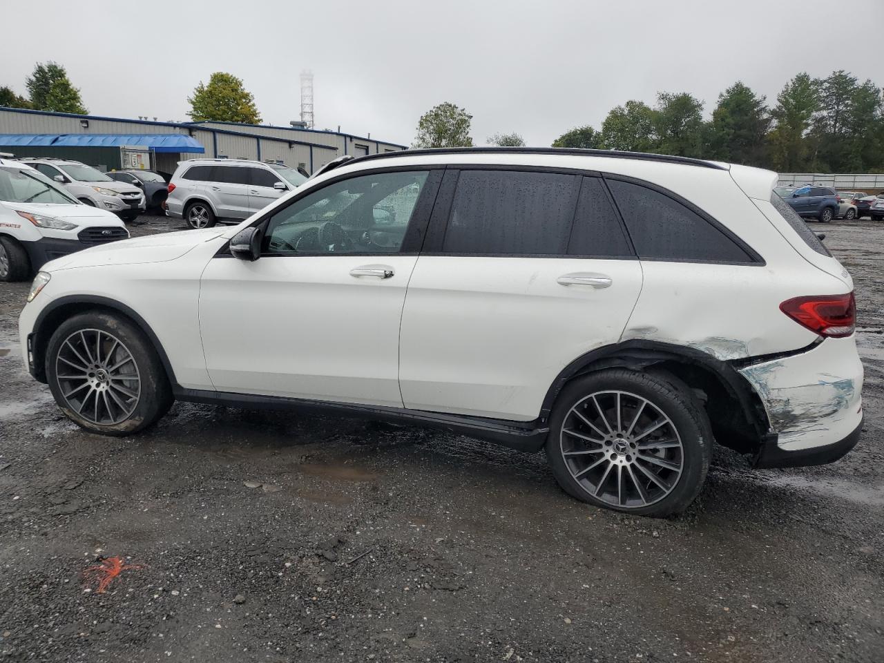 W1N0G8DB9LF833800 2020 MERCEDES-BENZ GLC - Image 2