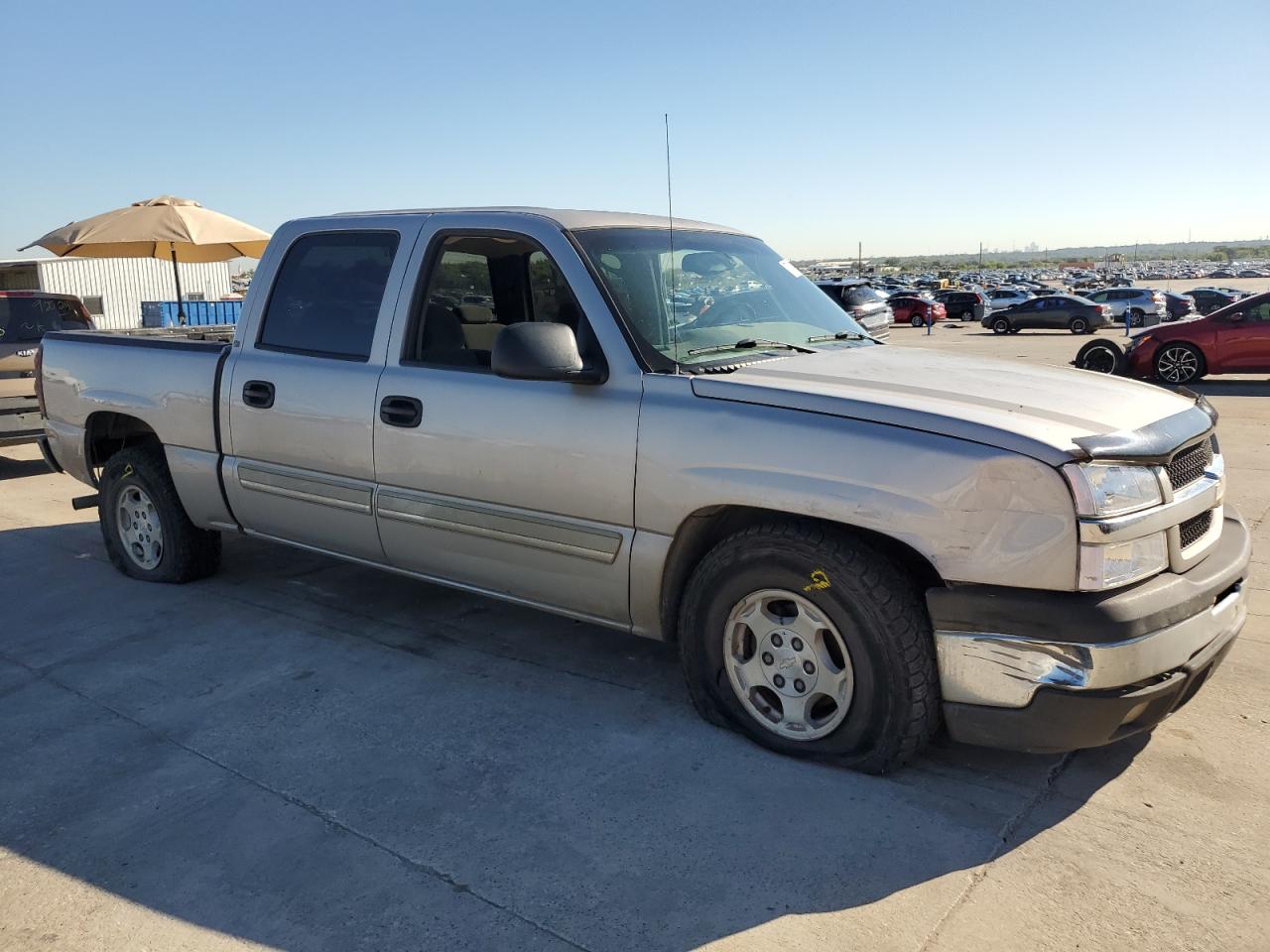 2004 Chevrolet Silverado - Image 4