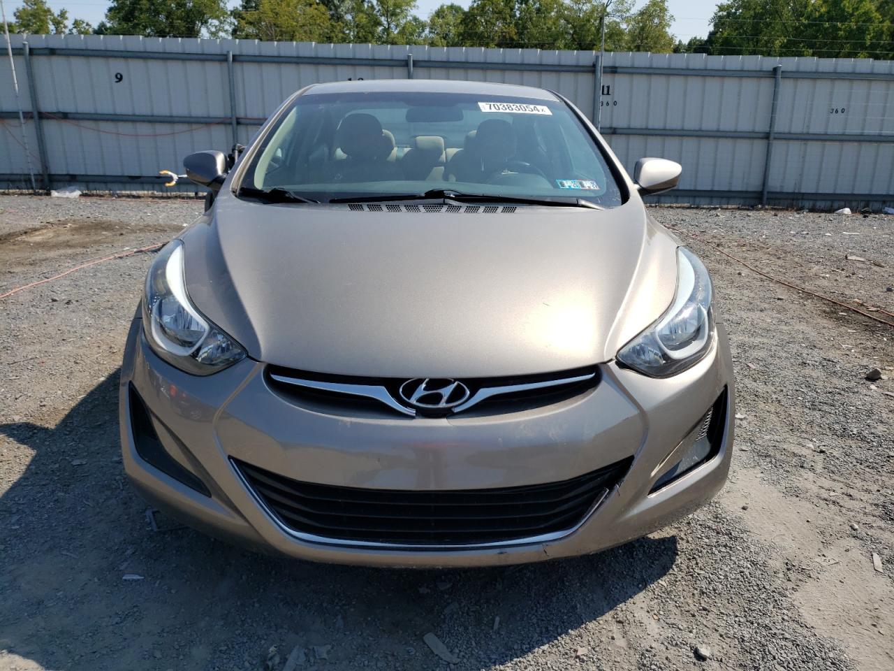 2016 Hyundai Elantra - Image 5
