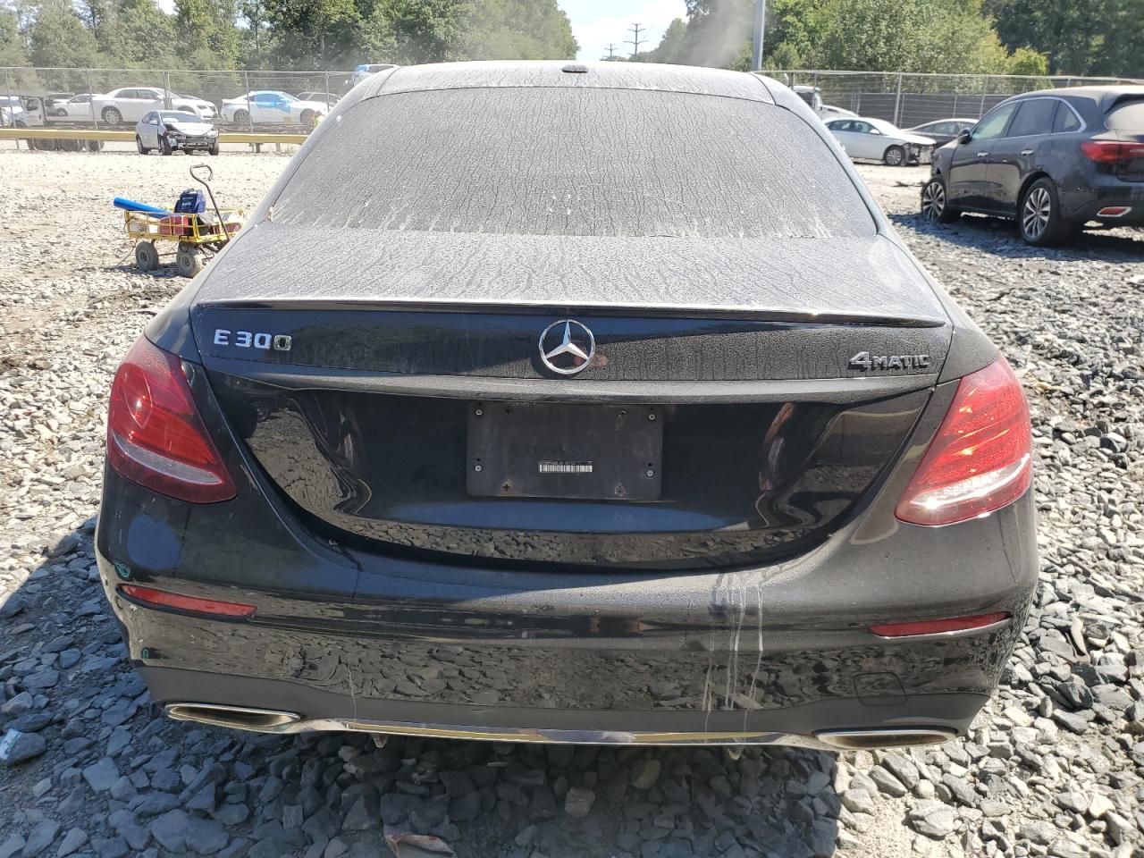 2017 Mercedes-Benz E 300 4Matic VIN: WDDZF4KB8HA235768 Lot: 69810834