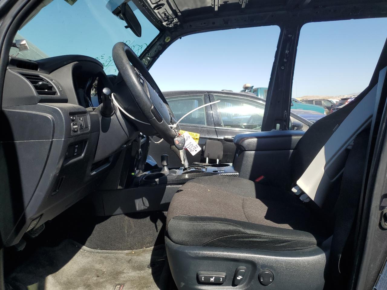 2018 Toyota 4Runner Sr5/Sr5 Premium VIN: JTEBU5JR5J5586234 Lot: 72491594