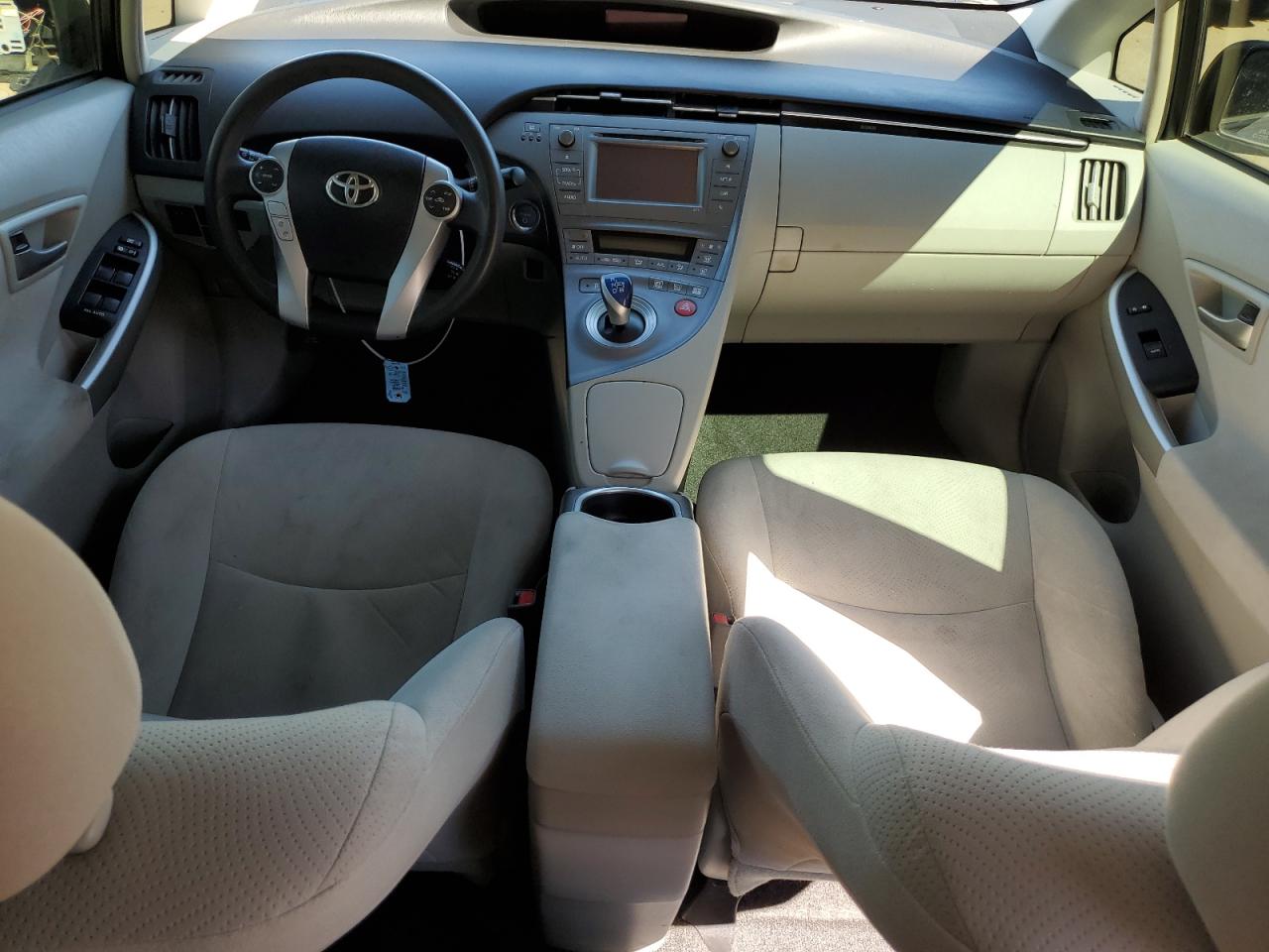 JTDKN3DU2F1979645 2015 Toyota Prius