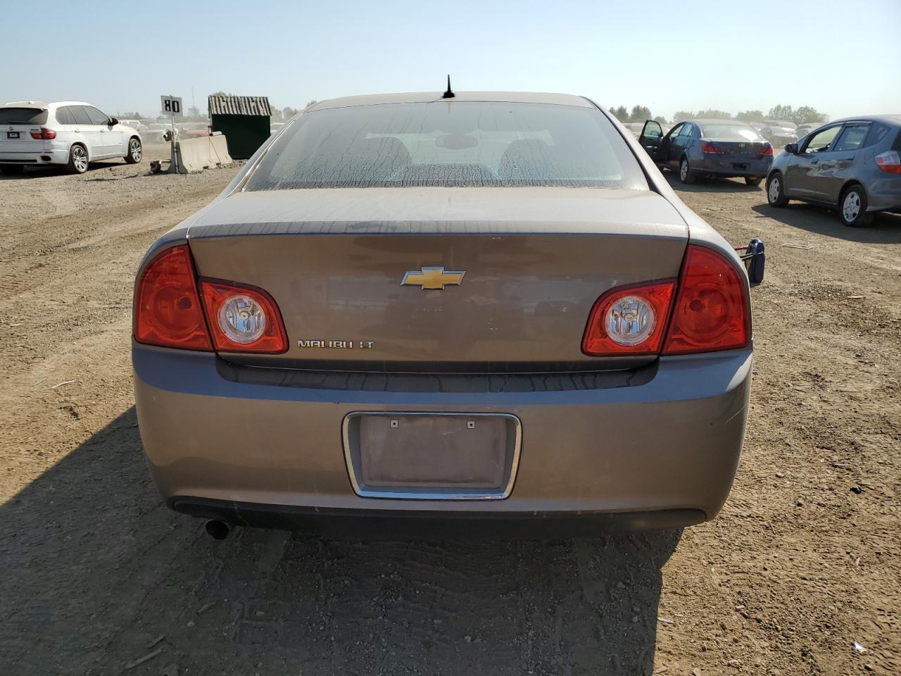 1G1ZD5E18BF159318 2011 Chevrolet Malibu 2Lt