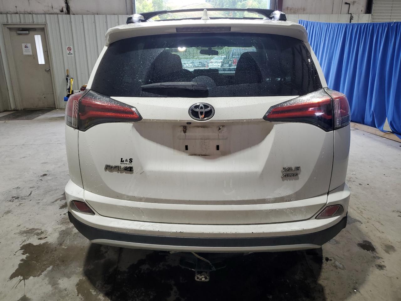 2016 Toyota Rav4 Xle VIN: 2T3RFREVXGW436052 Lot: 72925664