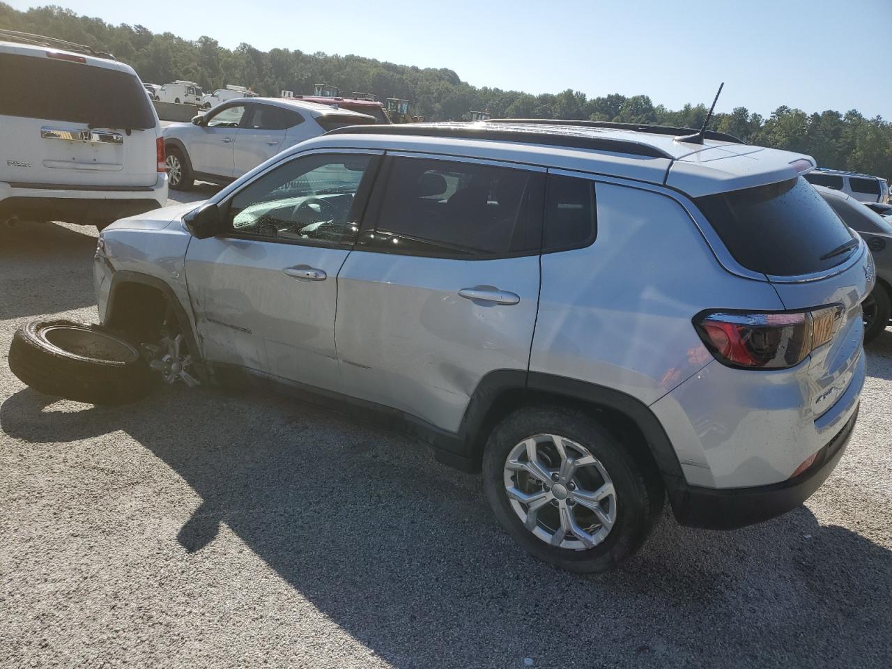 3C4NJDBN4RT118605 2024 JEEP COMPASS - Image 2