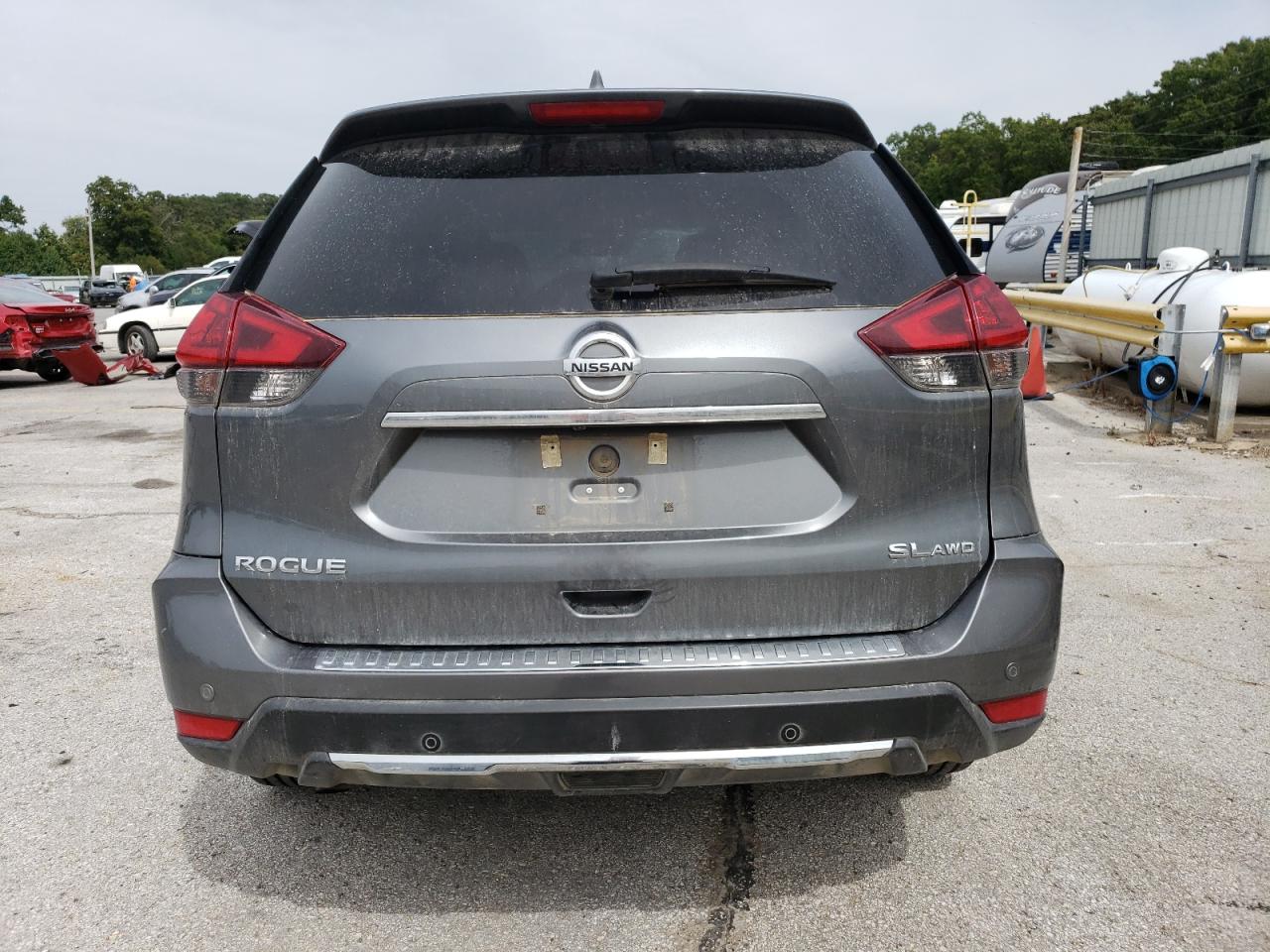 2020 Nissan Rogue S VIN: 5N1AT2MV8LC802811 Lot: 69928764