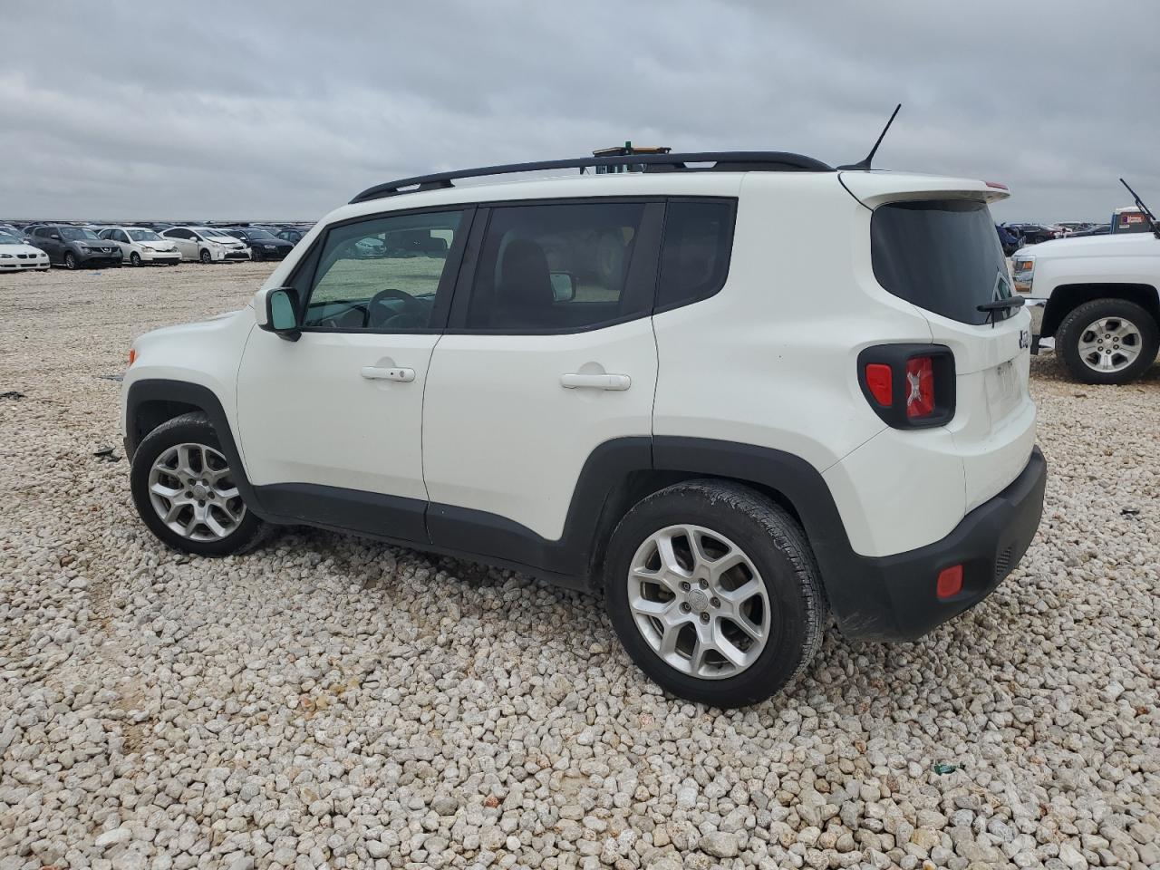 ZACCJABT0FPB52780 2015 JEEP RENEGADE - Image 2