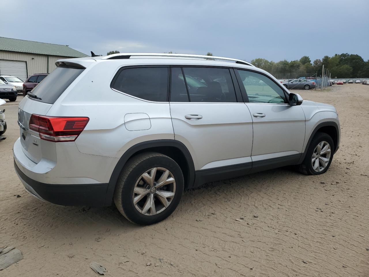 2018 Volkswagen Atlas Se VIN: 1V2KR2CA4JC576199 Lot: 71535274