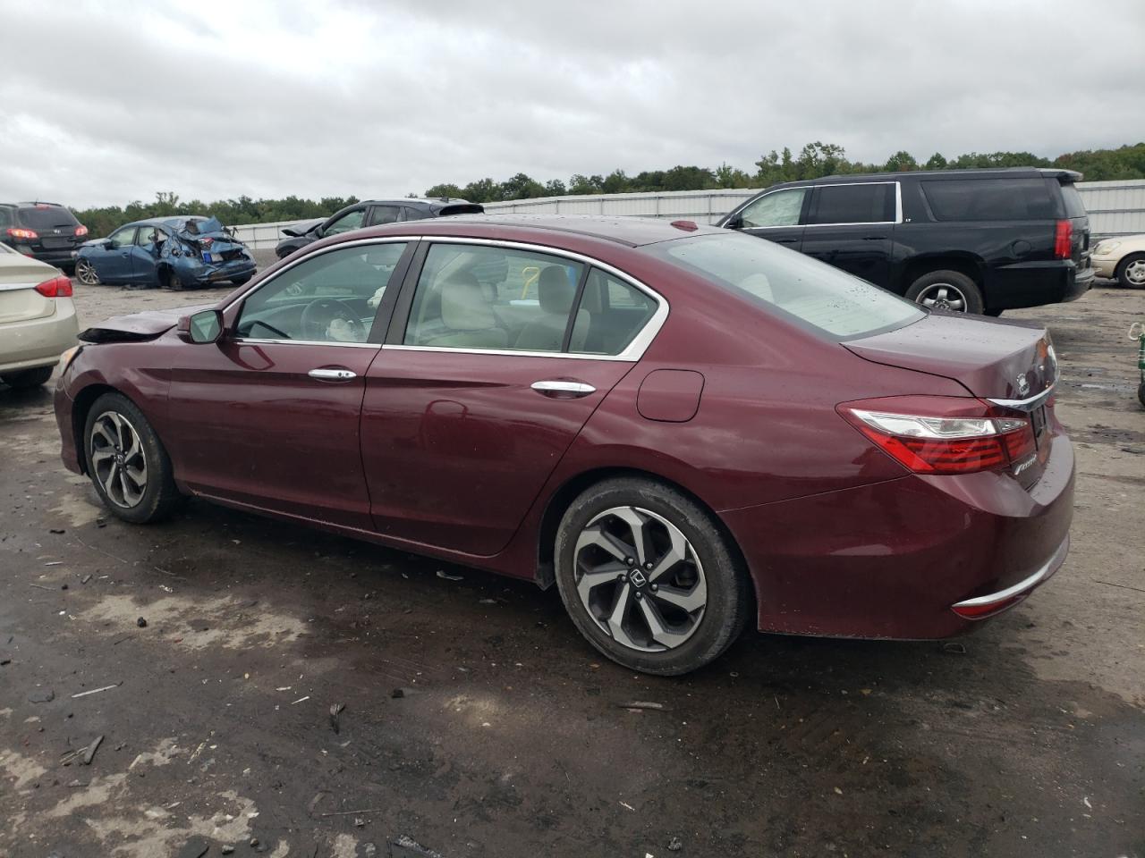 1HGCR2F74HA020973 2017 HONDA ACCORD - Image 2