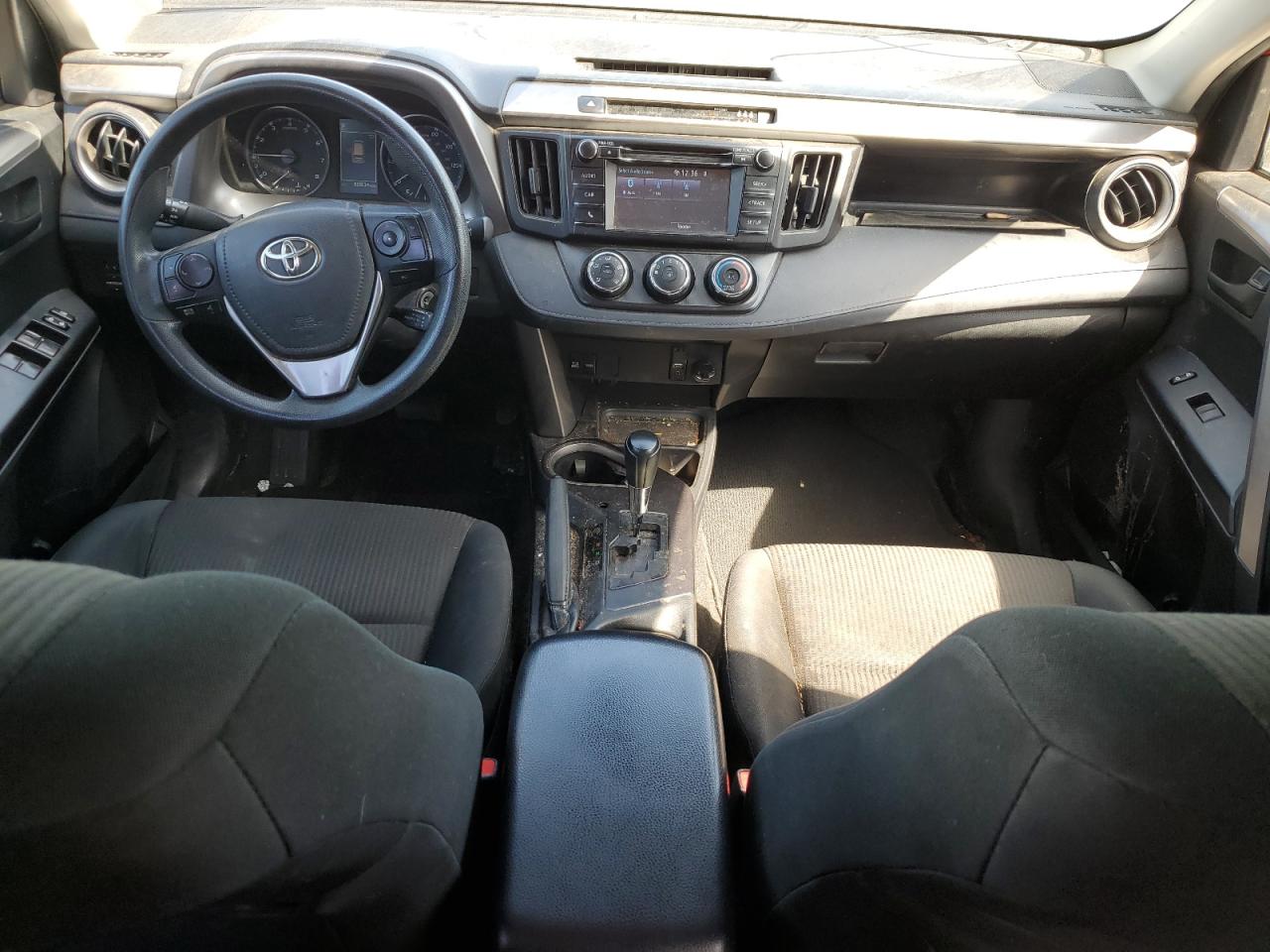 JTMZFREV8HJ111187 2017 Toyota Rav4 Le