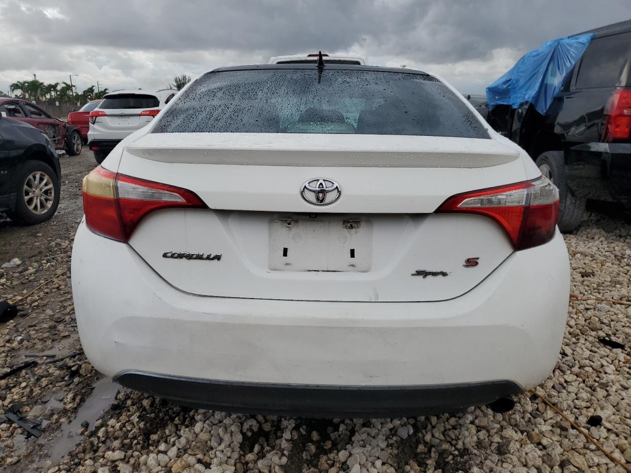 2015 Toyota Corolla L VIN: 5YFBURHE6FP271967 Lot: 71168584