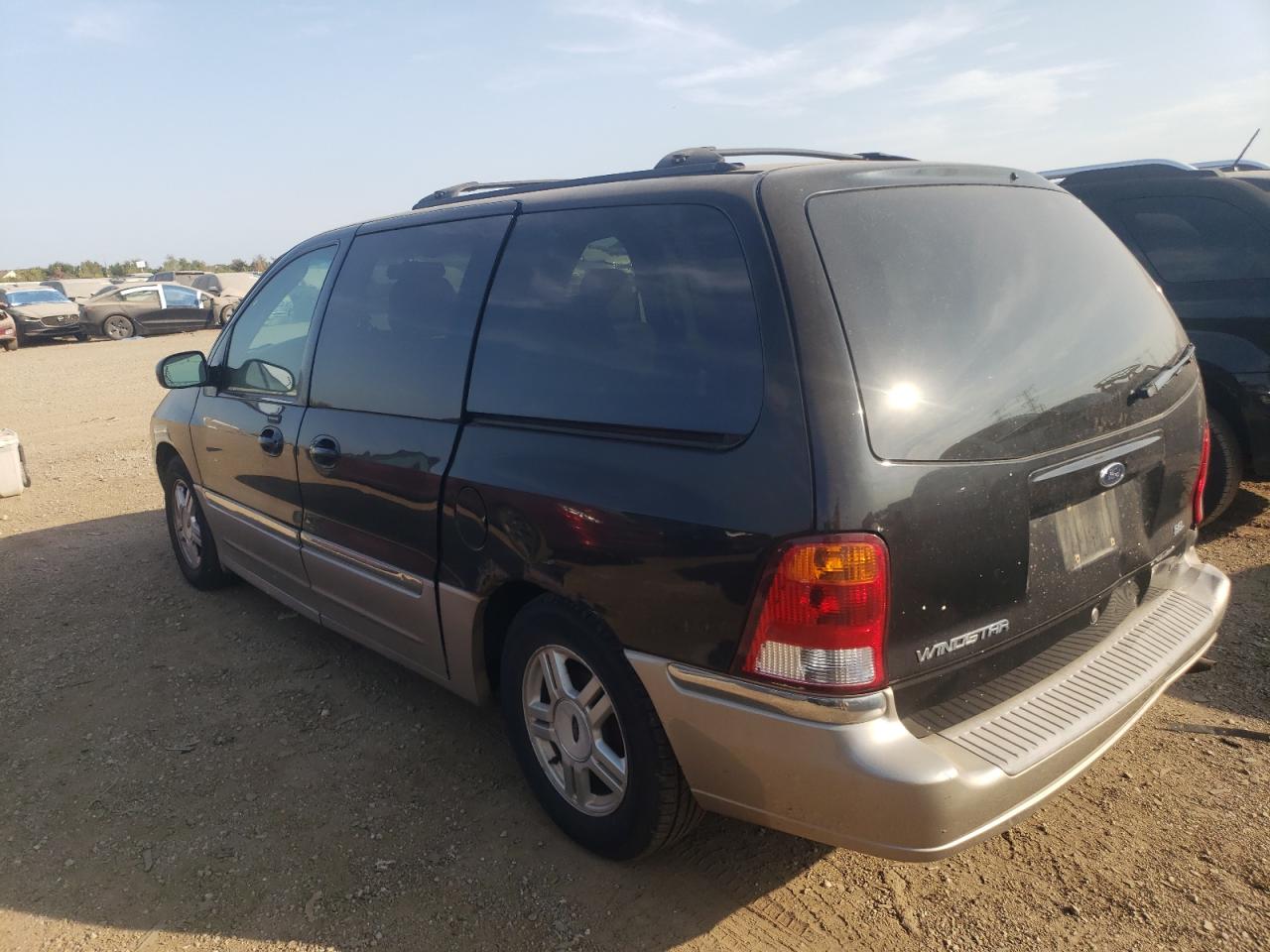 2003 Ford Windstar - Image 2