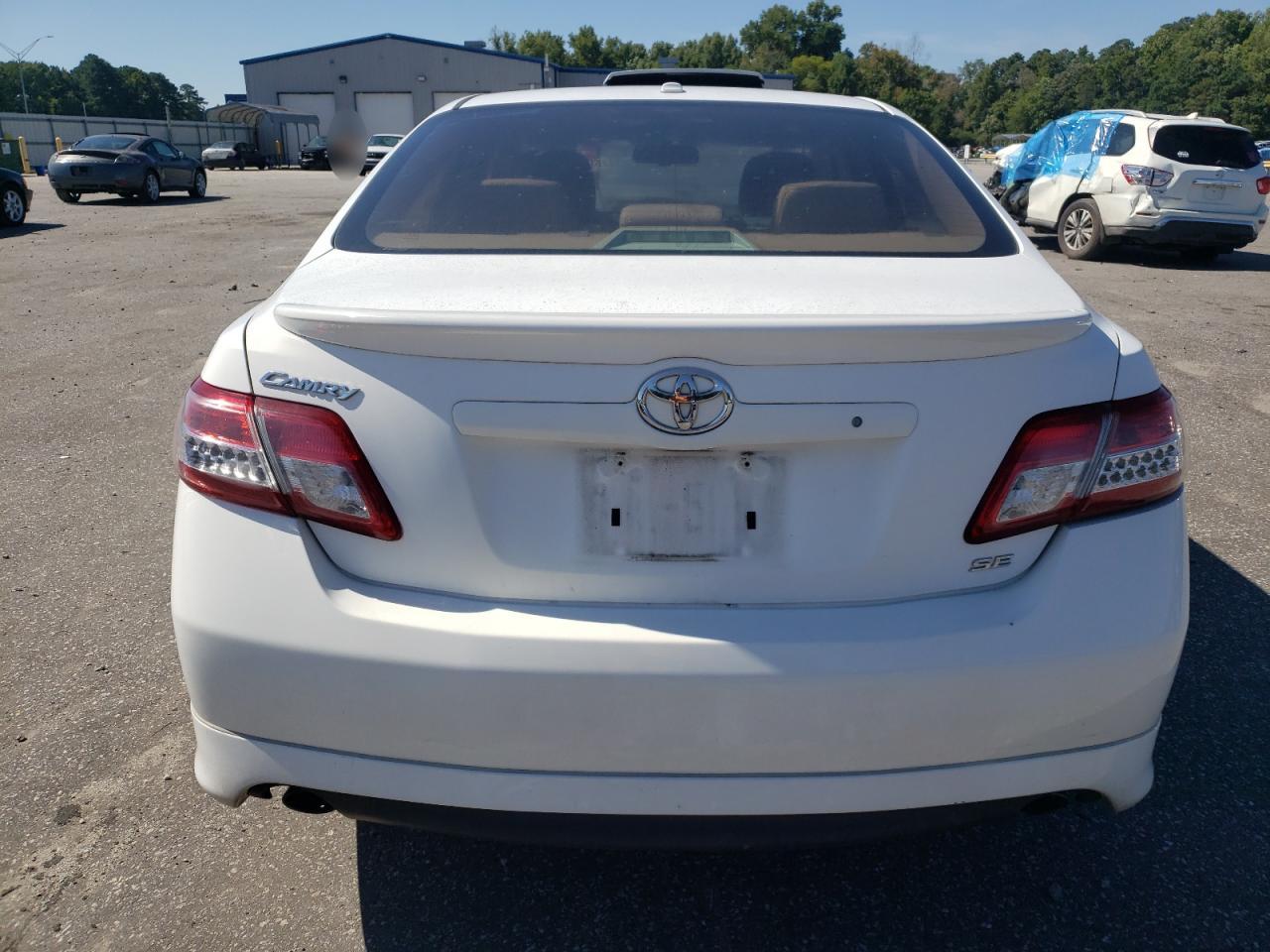 2010 Toyota Camry Base VIN: 4T1BF3EK0AU521230 Lot: 69877554