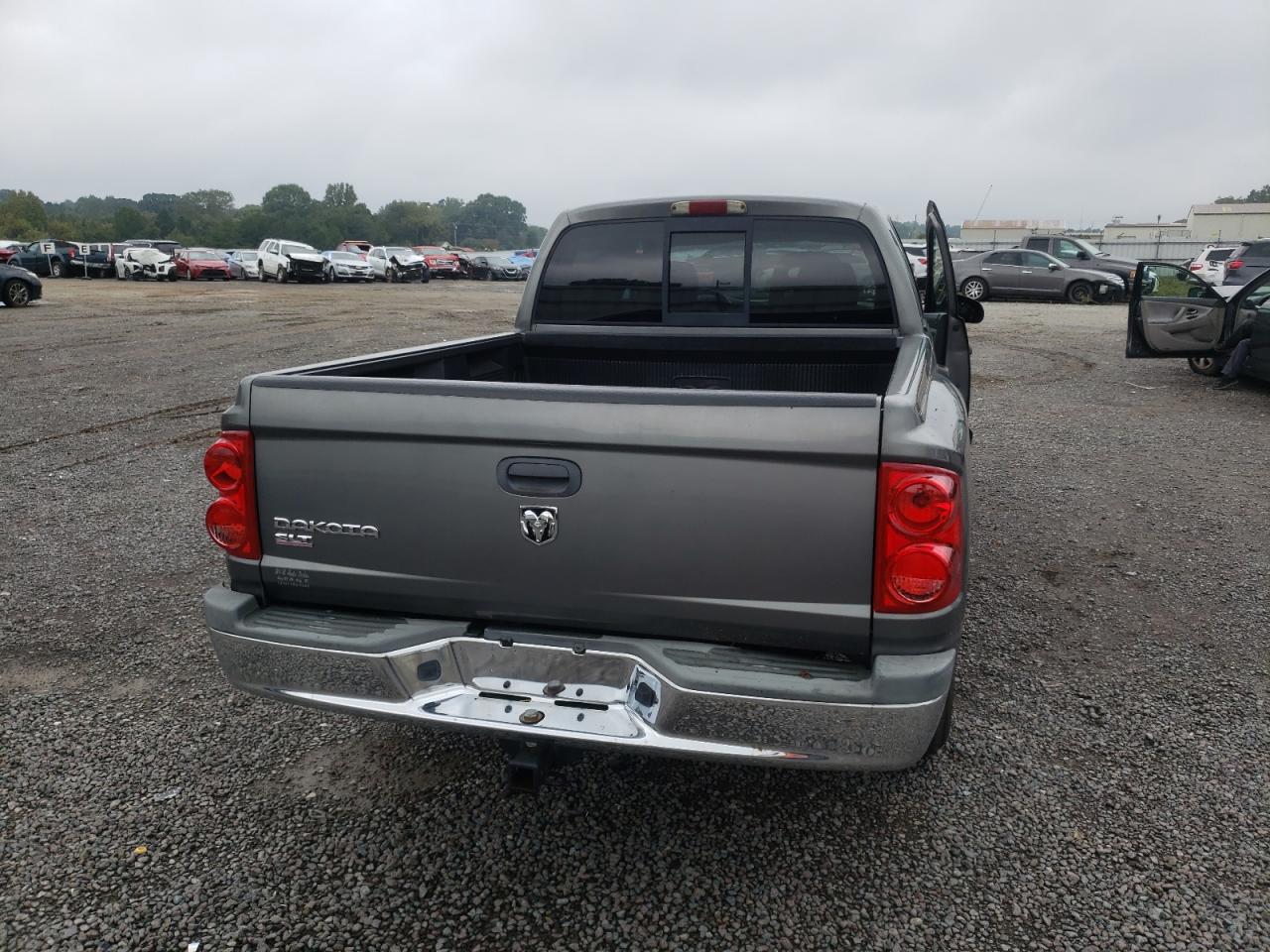 2006 Dodge Dakota Quad Slt VIN: 1D7HE48K36S656505 Lot: 72613124