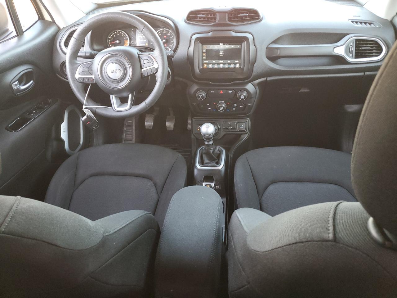 ZACCJBAH1JPH17626 2018 Jeep Renegade Sport