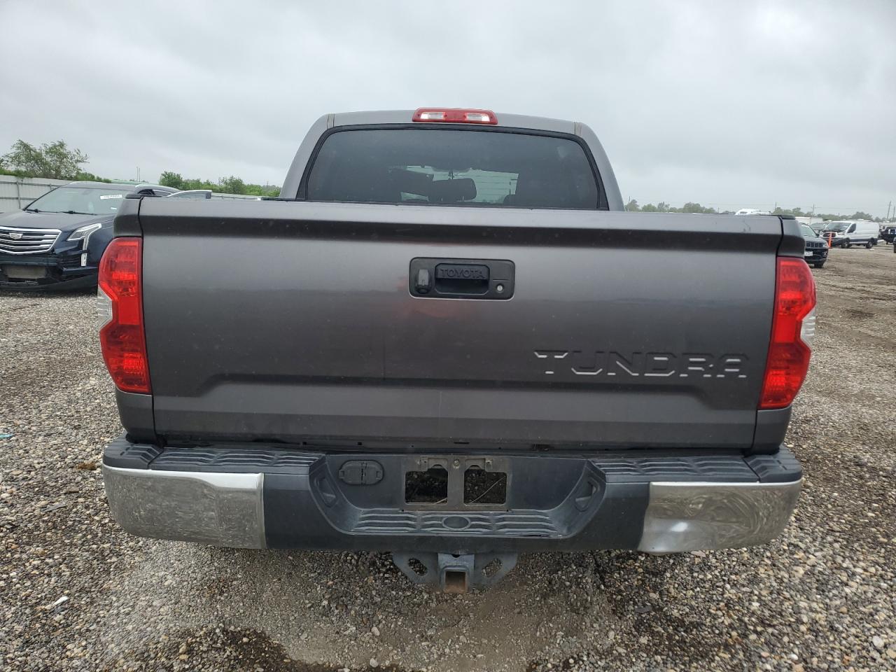 5TFEM5F18EX075549 2014 Toyota Tundra Crewmax Sr5