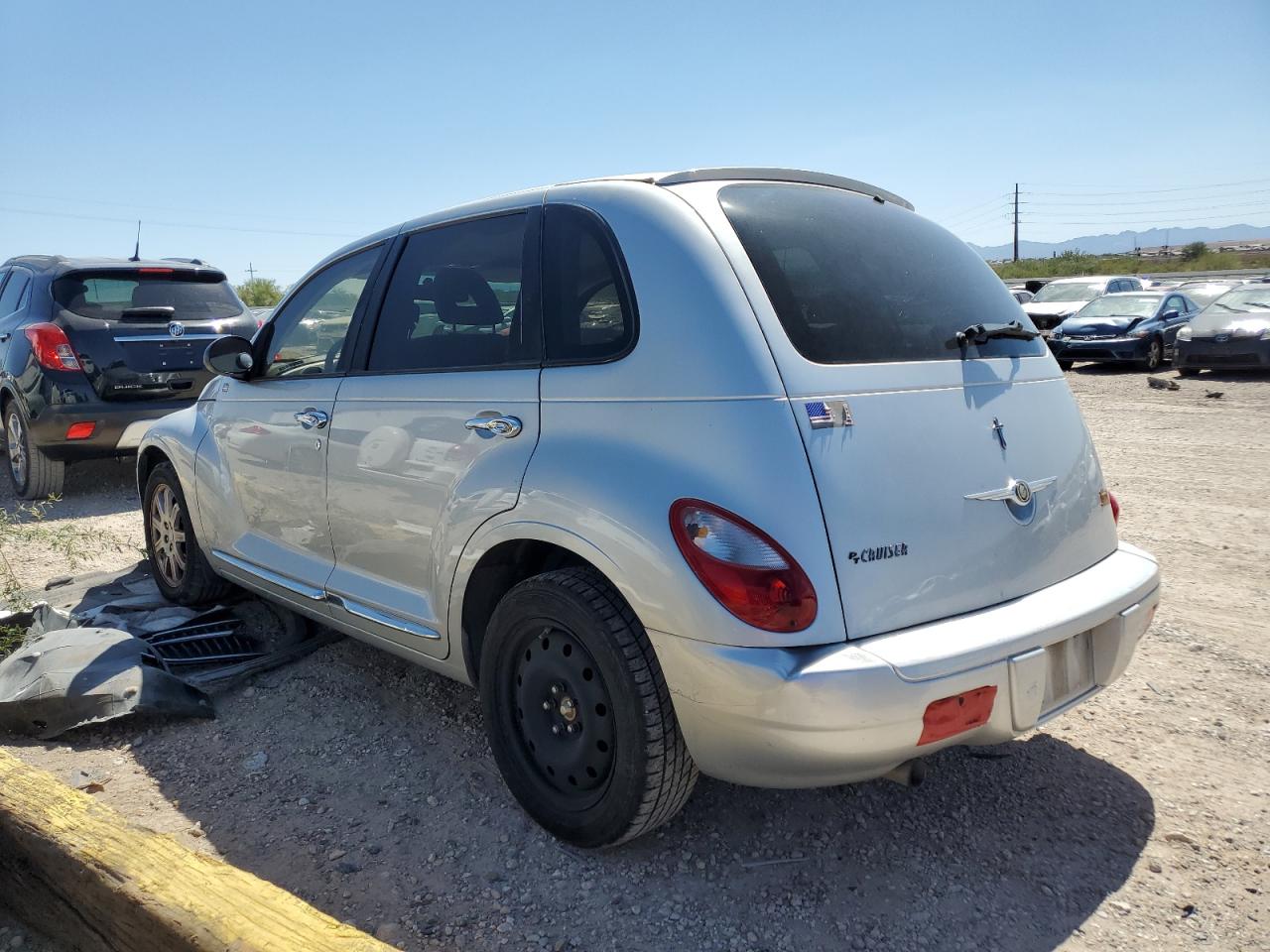 2010 Chrysler PT Cruiser - Image 2
