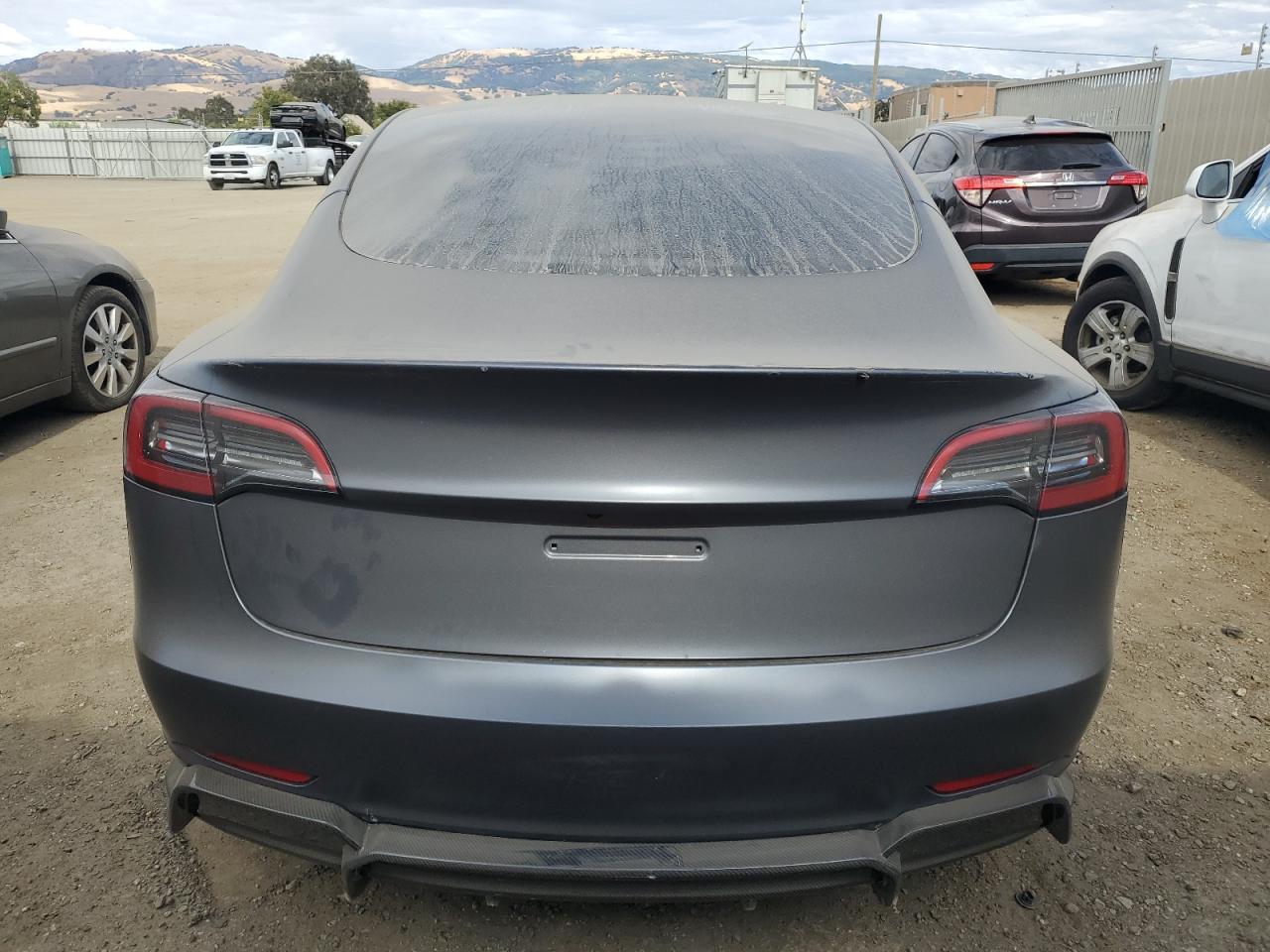 5YJ3E1EC8PF703316 2023 Tesla Model 3