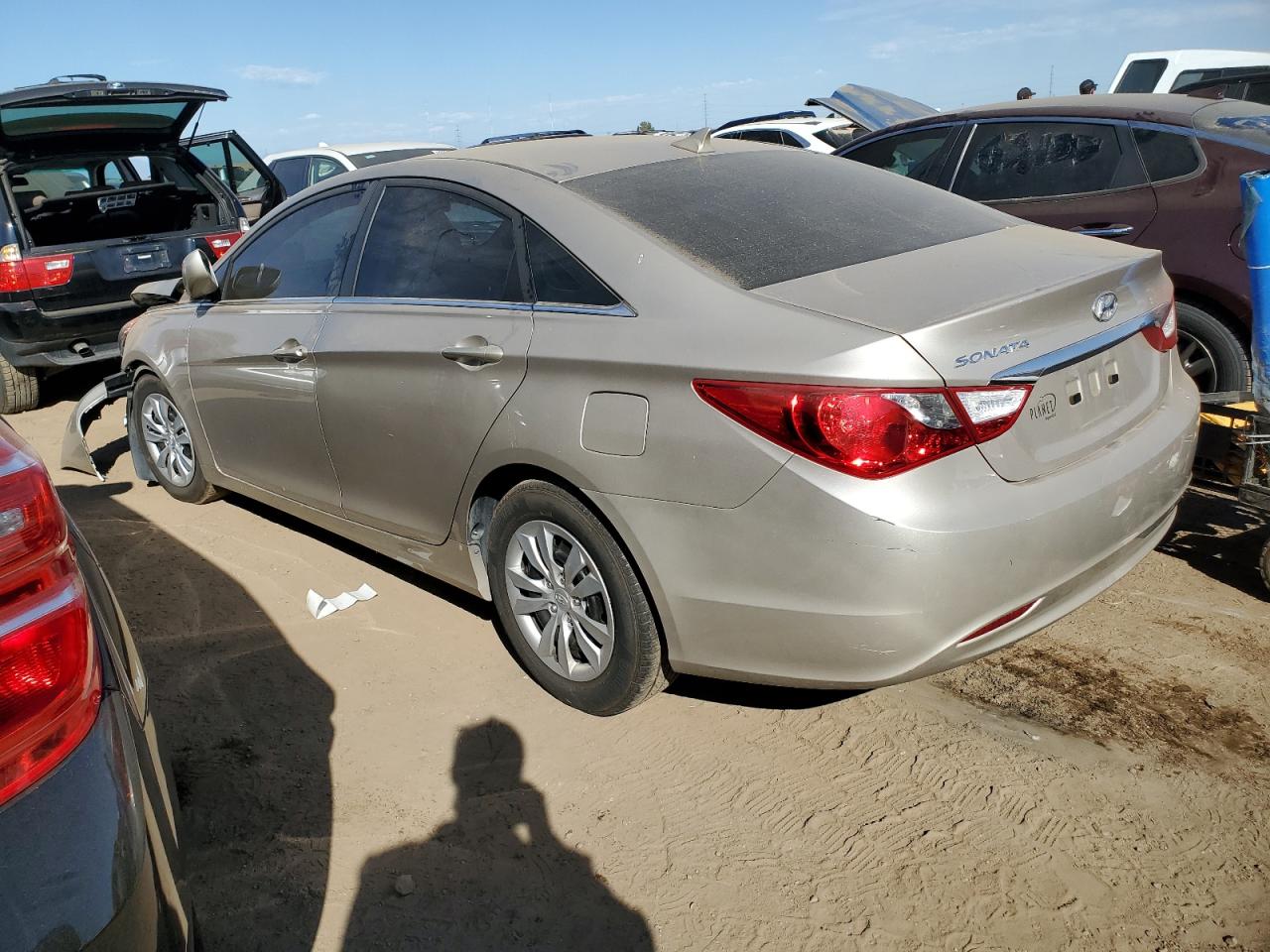 2011 Hyundai Sonata - Image 2