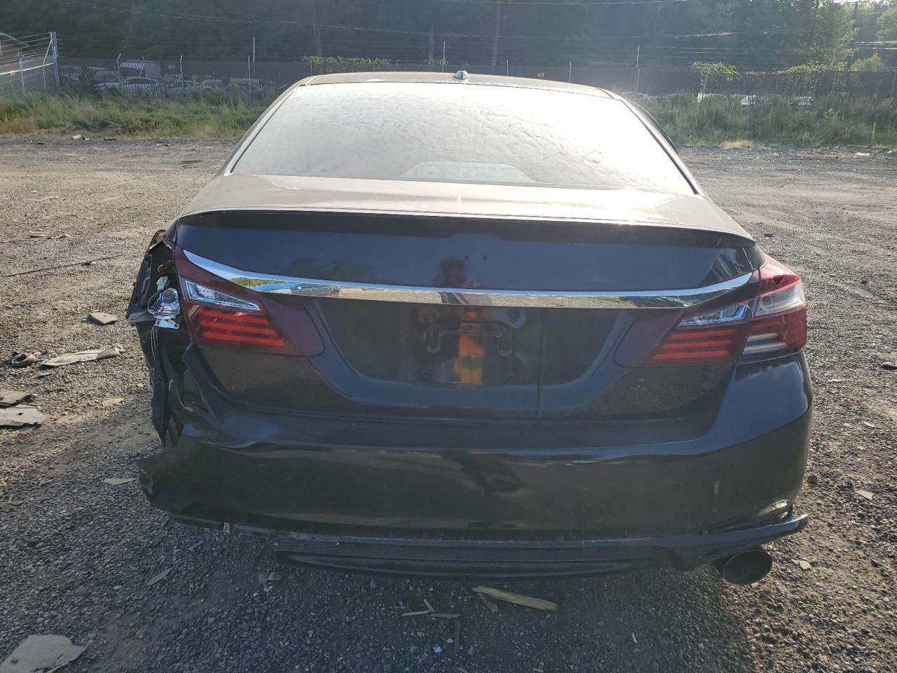 1HGCR2F05HA136489 2017 Honda Accord Ex