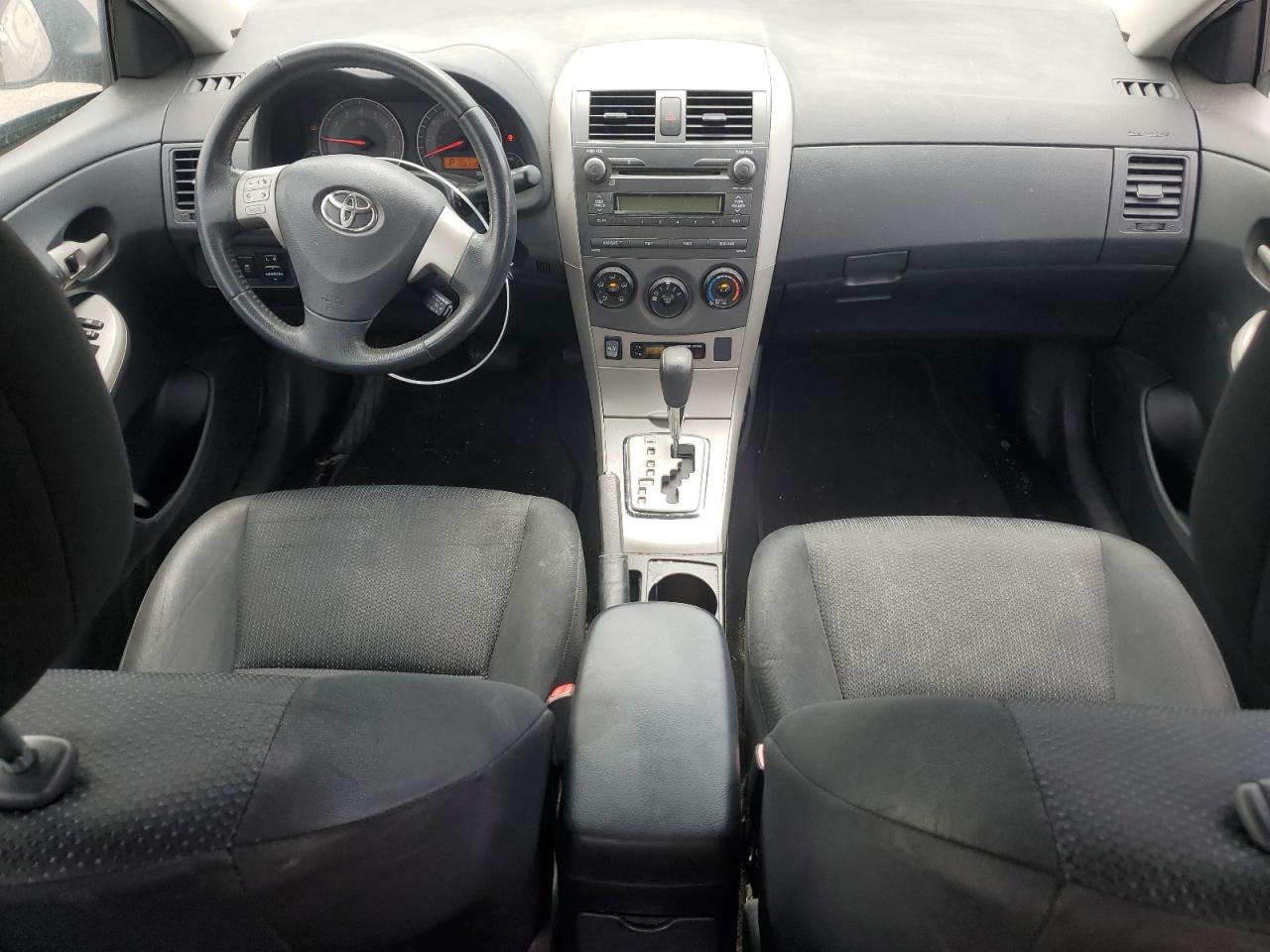 2010 Toyota Corolla - Image 8